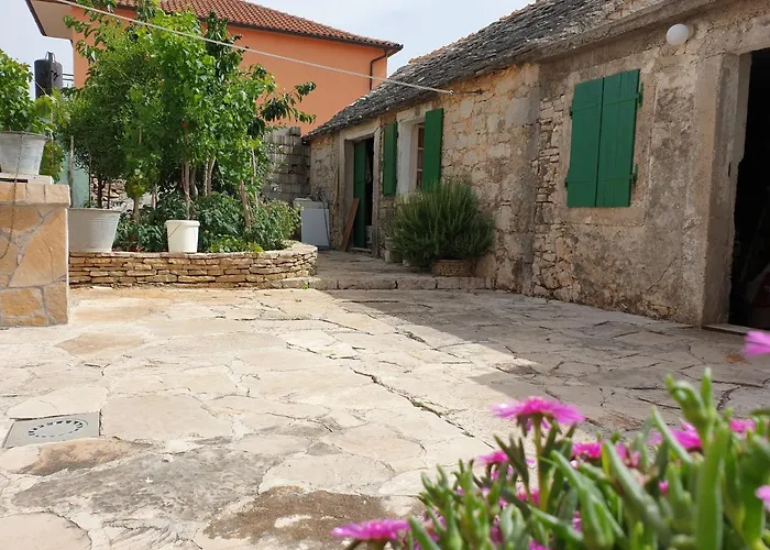 The Heart Of Dalmatia Appartement Primošten